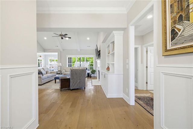 5242 Shoal Creek Lane, Winston-salem, NC 27106