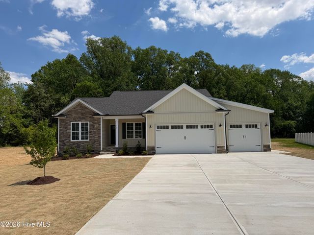 104 Lucky Lane, Pikeville, NC 27863