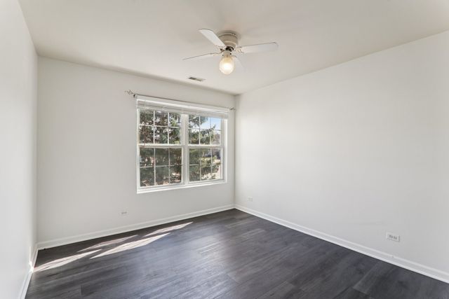 134 Arboretum Drive 134, Lombard, IL 60148