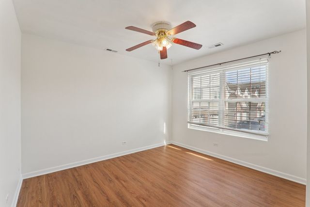 134 Arboretum Drive 134, Lombard, IL 60148