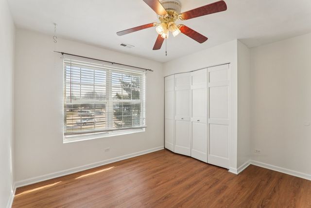 134 Arboretum Drive 134, Lombard, IL 60148