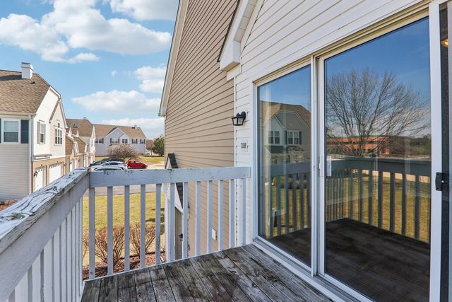 134 Arboretum Drive 134, Lombard, IL 60148