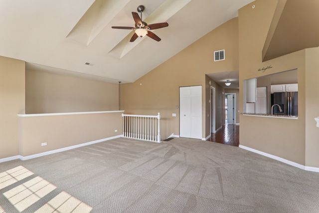 134 Arboretum Drive 134, Lombard, IL 60148