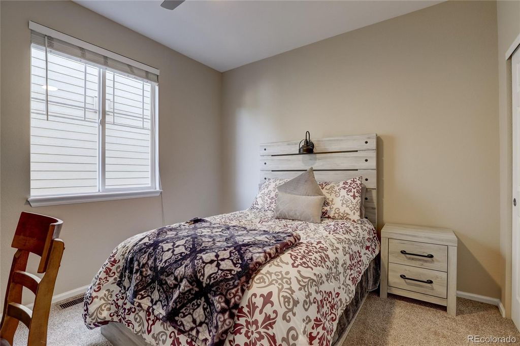 Image 11 of property listing at 3242 Windridge Circle, Highlands Ranch, CO 80126