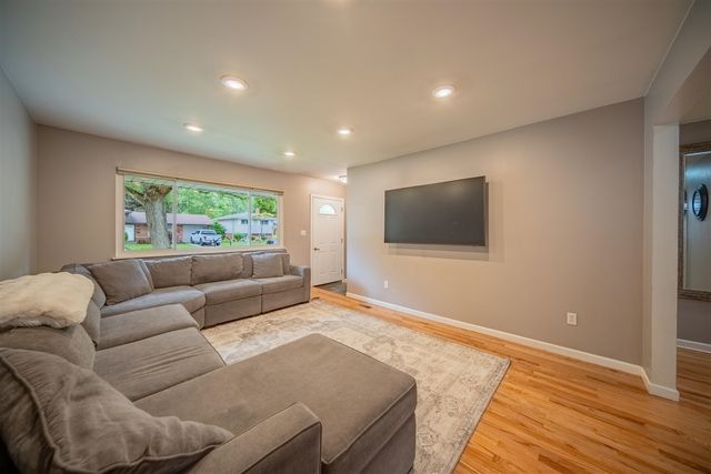 14638 Ellen Drive, Livonia, MI 48154