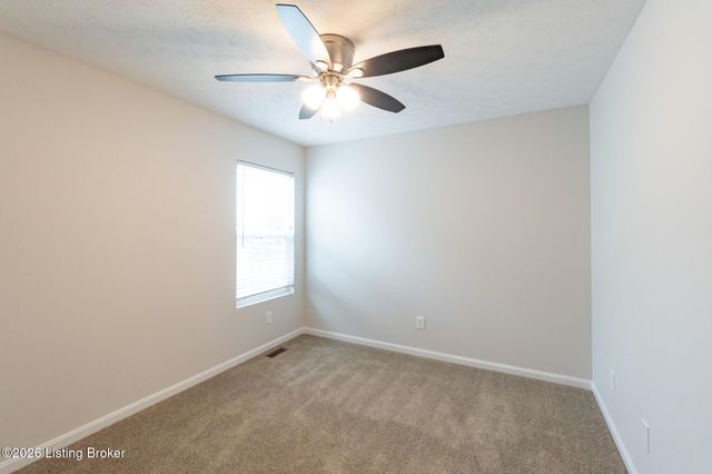 3024 Mary Crest Dr, Shelbyville, KY 40065