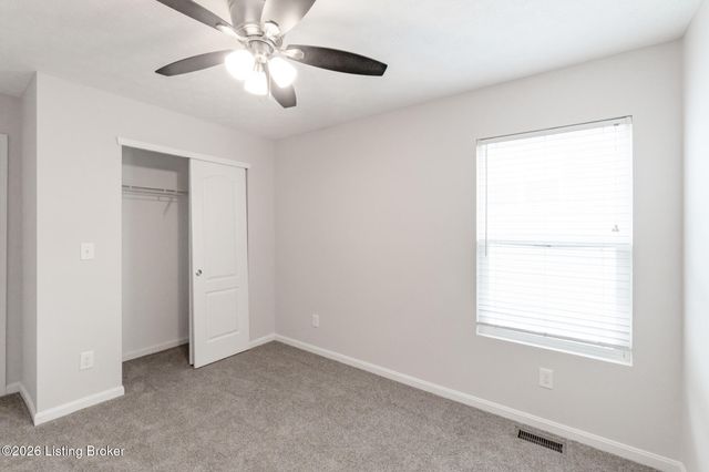 3024 Mary Crest Dr, Shelbyville, KY 40065