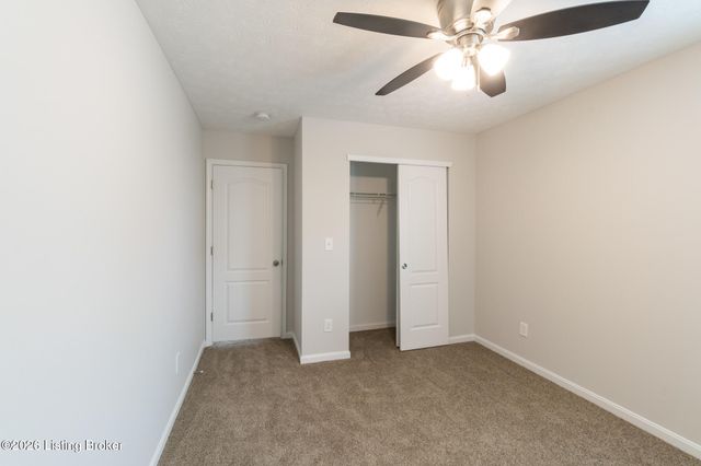 3024 Mary Crest Dr, Shelbyville, KY 40065