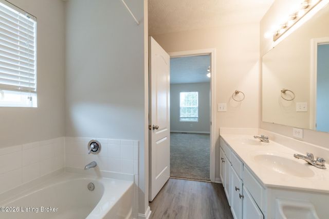 3024 Mary Crest Dr, Shelbyville, KY 40065