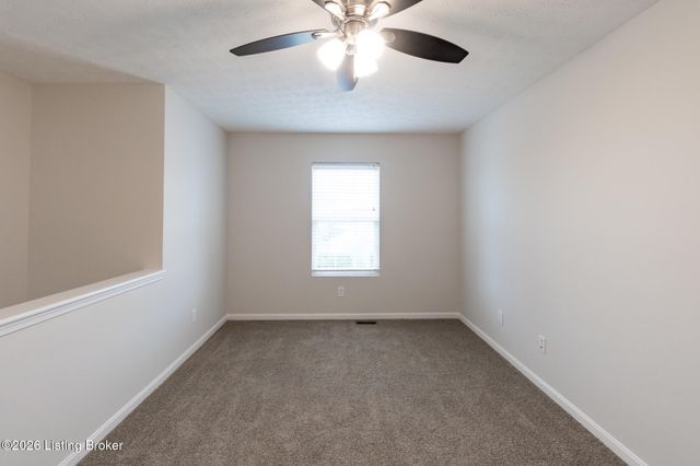 3024 Mary Crest Dr, Shelbyville, KY 40065