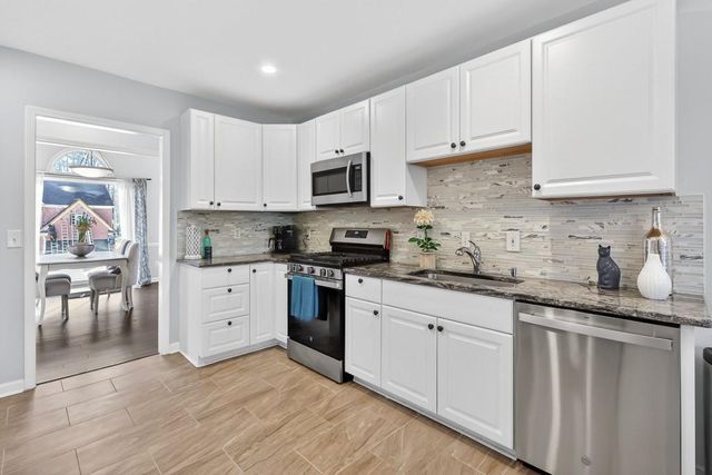 155 Clubhouse NW Drive, Kennesaw, GA 30144