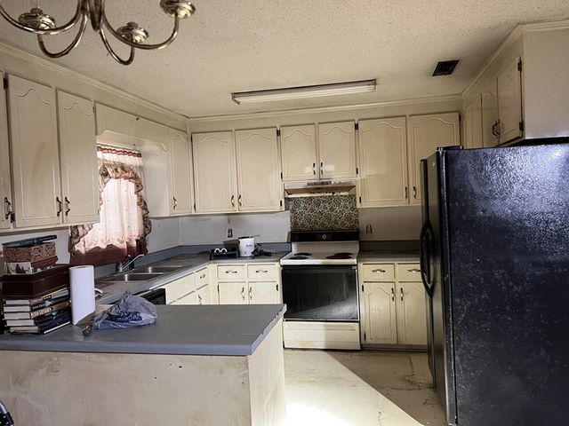 2404 Glen Haven Drive, Dothan, AL 36301