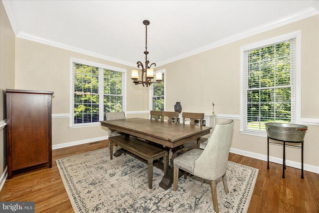 Image 9 of property listing at 1510 LOCKSLEY LN, Mount Airy, MD 21771