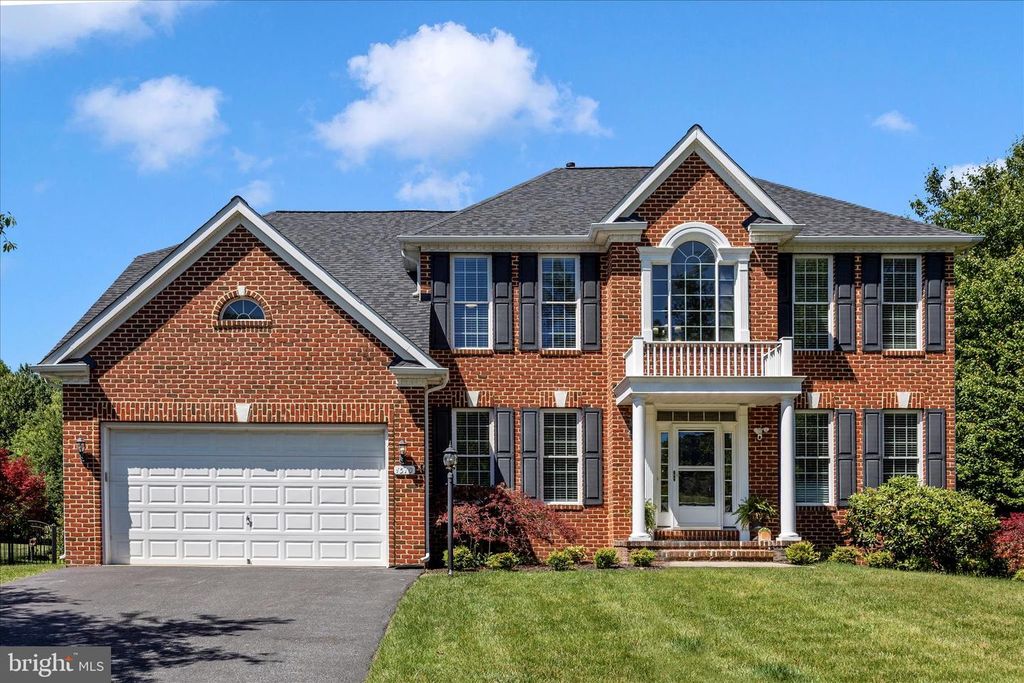 Image 1 of property listing at 1510 LOCKSLEY LN, Mount Airy, MD 21771