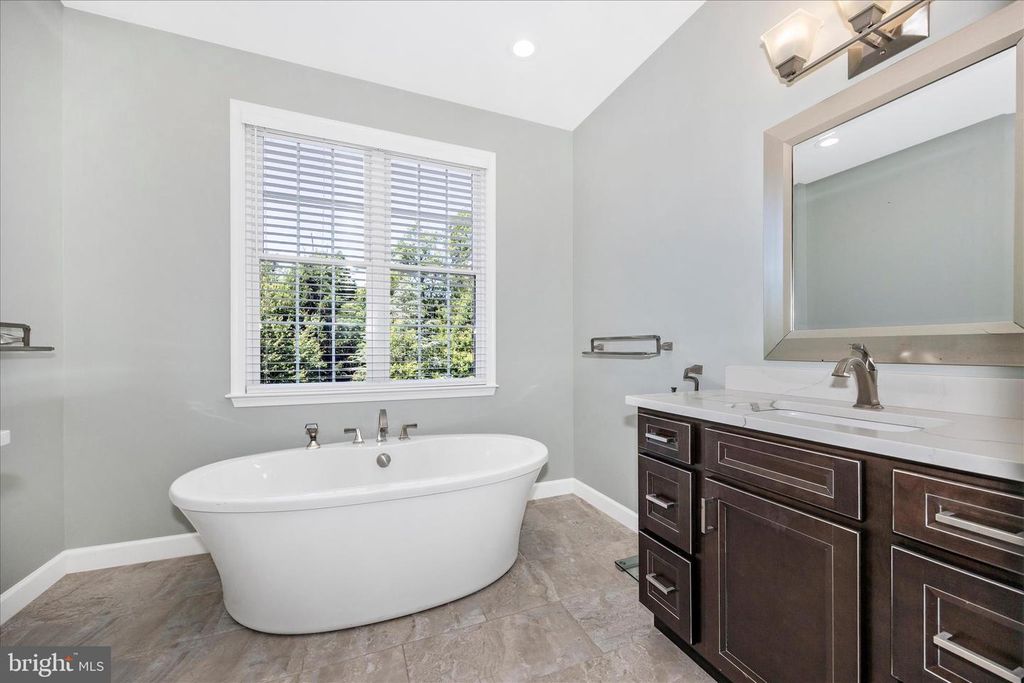 Image 33 of property listing at 1510 LOCKSLEY LN, Mount Airy, MD 21771