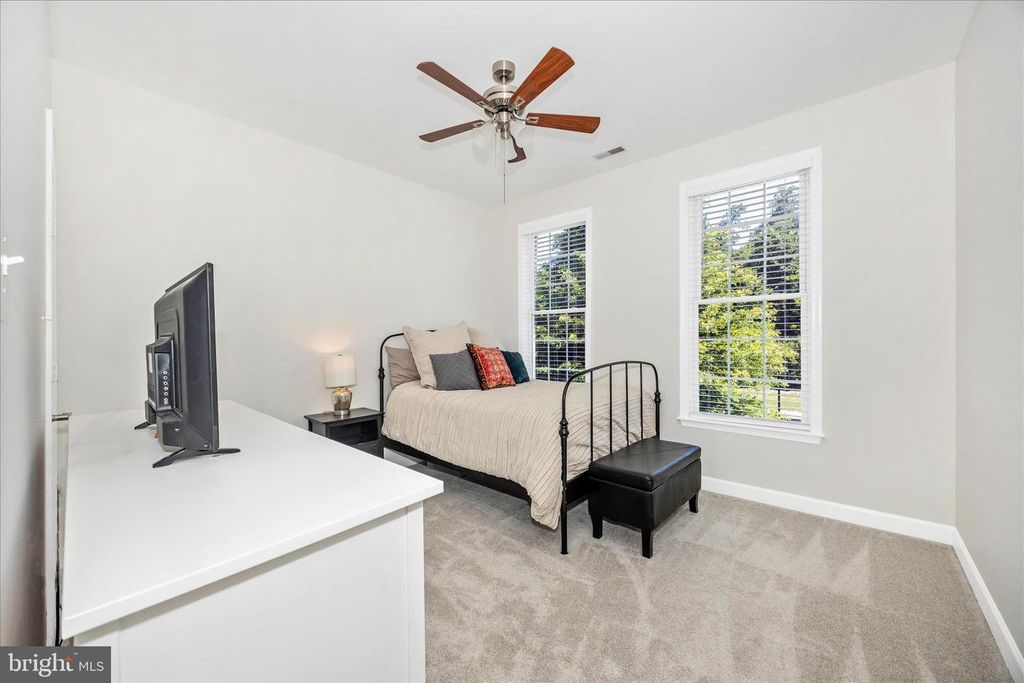 Image 37 of property listing at 1510 LOCKSLEY LN, Mount Airy, MD 21771