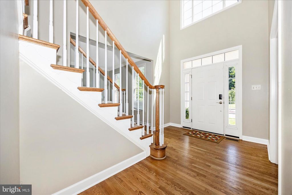Image 3 of property listing at 1510 LOCKSLEY LN, Mount Airy, MD 21771