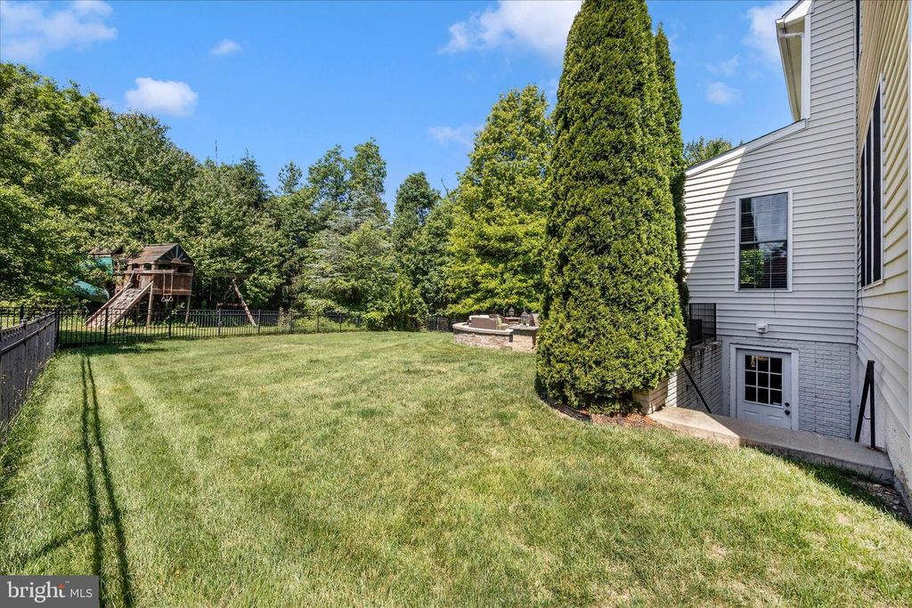 Image 46 of property listing at 1510 LOCKSLEY LN, Mount Airy, MD 21771