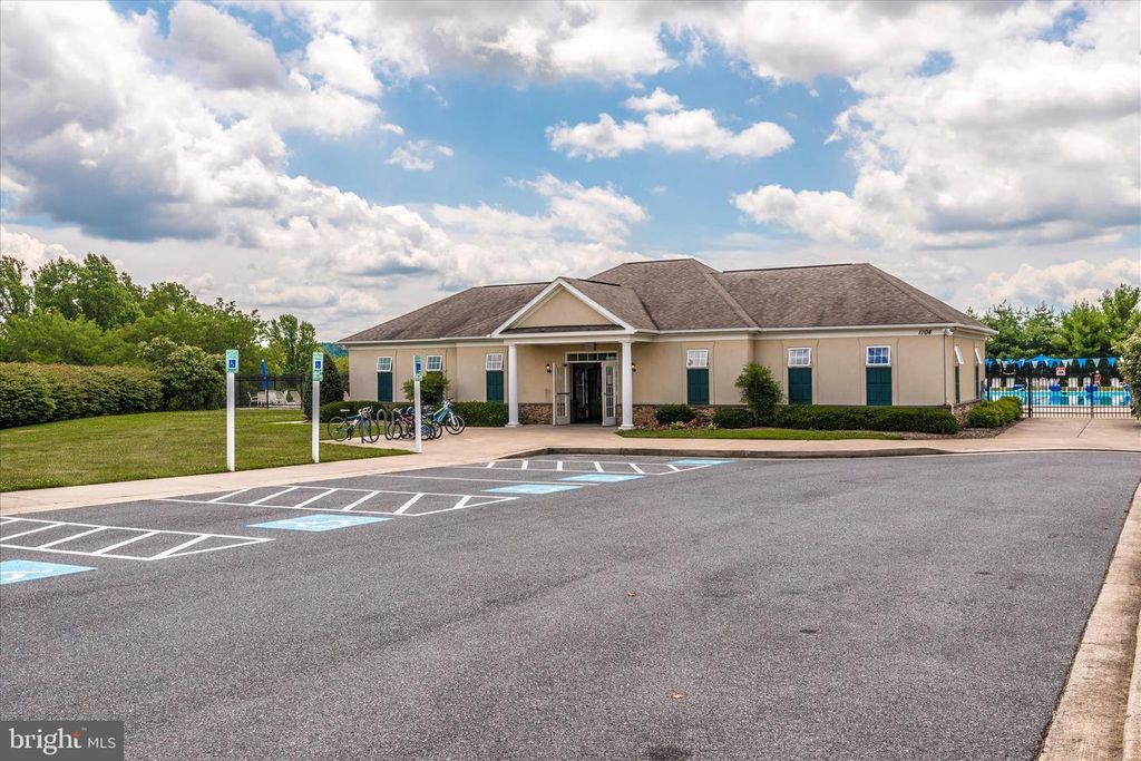 Image 57 of property listing at 1510 LOCKSLEY LN, Mount Airy, MD 21771