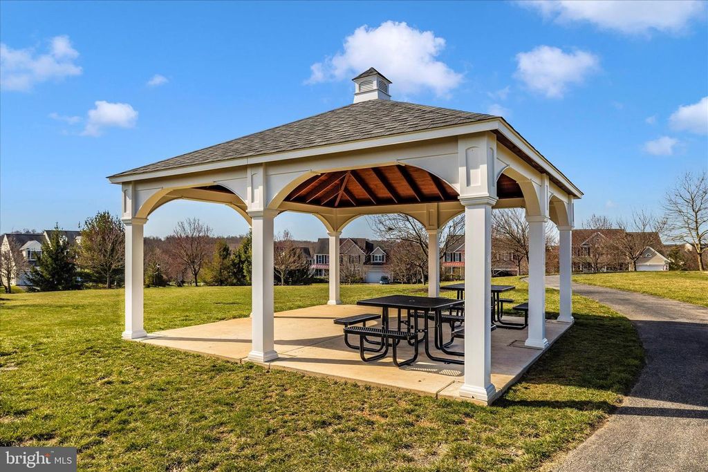 Image 62 of property listing at 1510 LOCKSLEY LN, Mount Airy, MD 21771