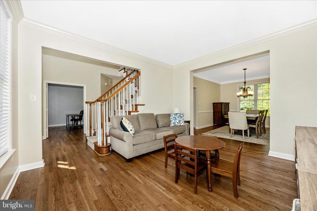 Image 7 of property listing at 1510 LOCKSLEY LN, Mount Airy, MD 21771
