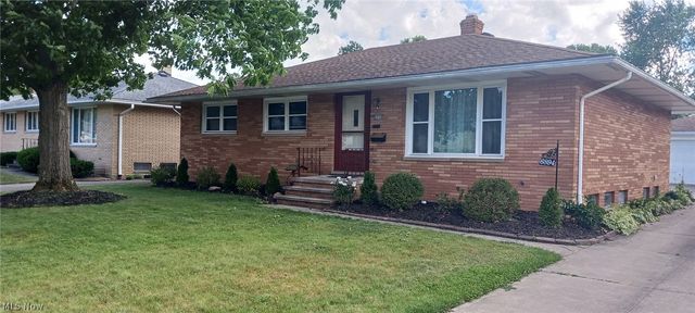 6894 Lalemant Drive, Parma, OH 44129