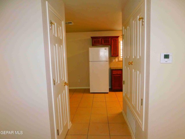 10021 RAILROAD Drive 104, El Paso, TX 79924