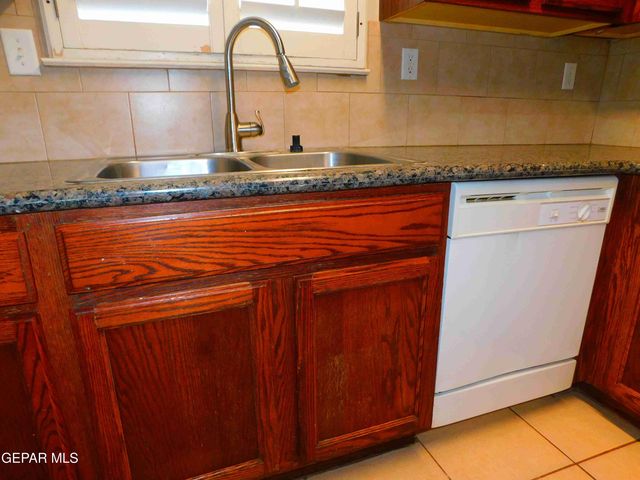10021 RAILROAD Drive 104, El Paso, TX 79924