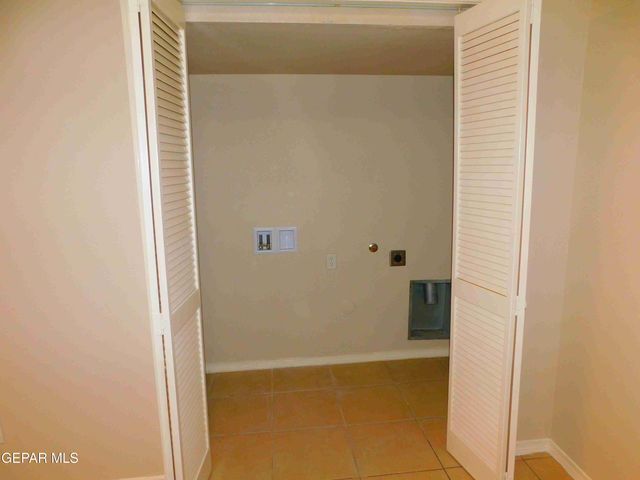 10021 RAILROAD Drive 104, El Paso, TX 79924