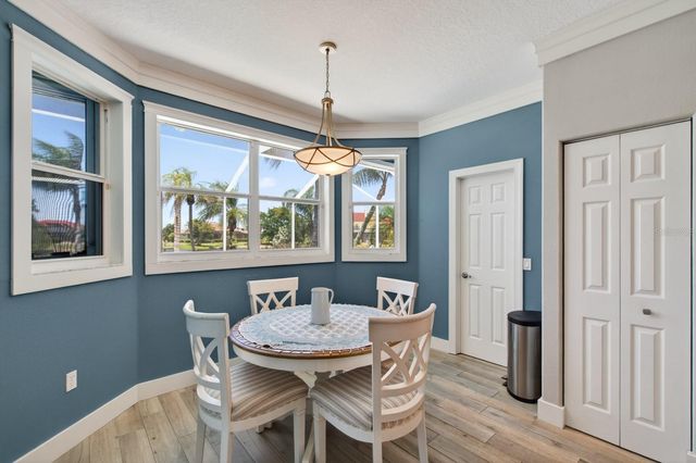 6119 9TH AVENUE CIRCLE NE, Bradenton, FL 34212