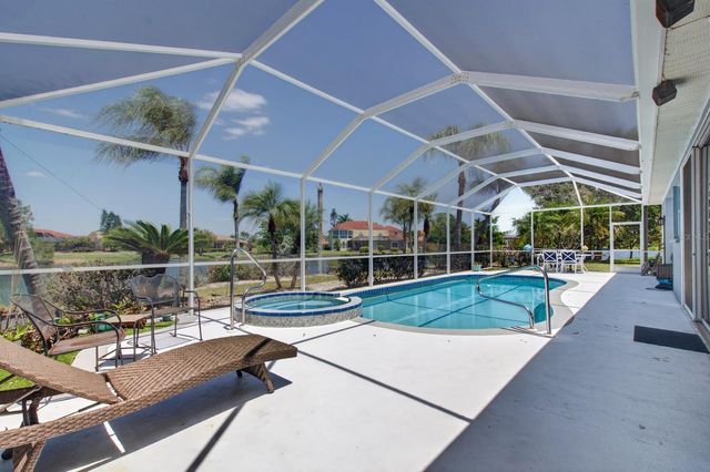 6119 9TH AVENUE CIRCLE NE, Bradenton, FL 34212