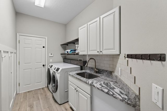 6119 9TH AVENUE CIRCLE NE, Bradenton, FL 34212