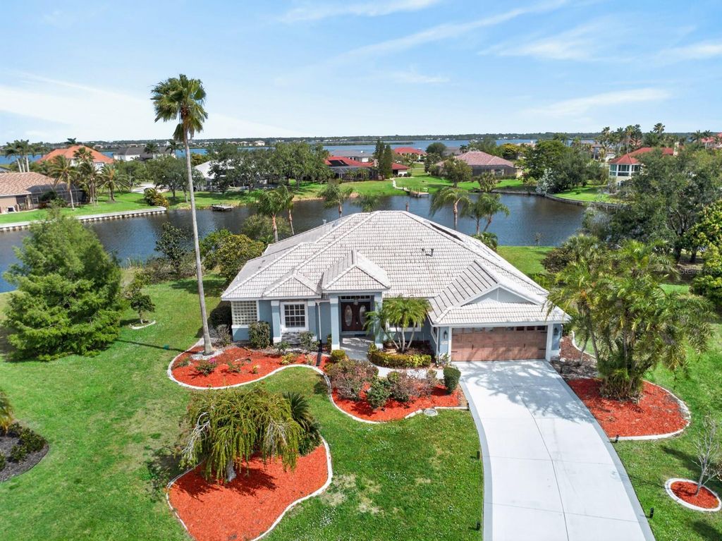 6119 9TH AVENUE CIRCLE NE, Bradenton, FL 34212
