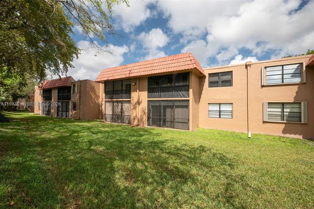 8600 NW 34th Pl B206, Sunrise, FL 33351