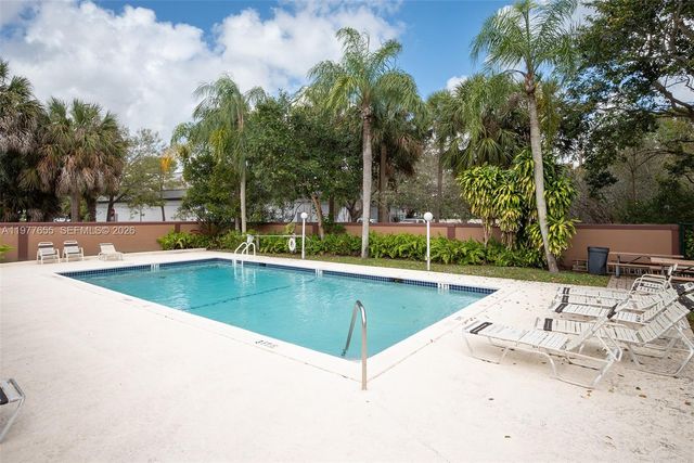 8600 NW 34th Pl B206, Sunrise, FL 33351