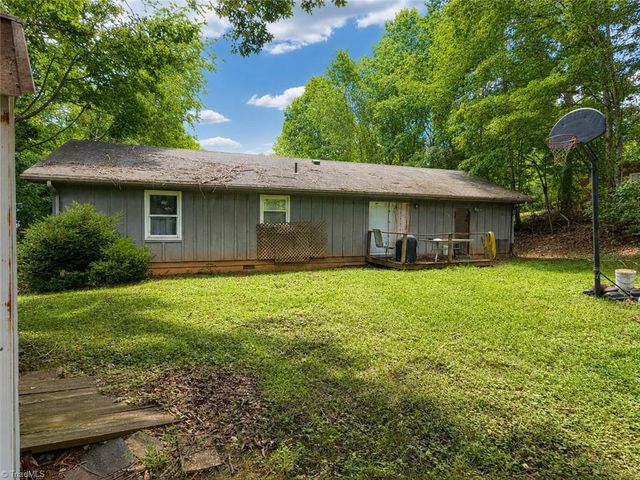 212 Bermuda Drive, North Wilkesboro, NC 28659