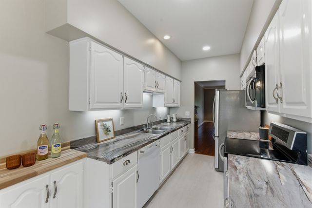 223 Cheswick Ct, Nashville, TN 37215