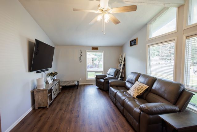 1575 S 5th Avenue, Kankakee, IL 60901