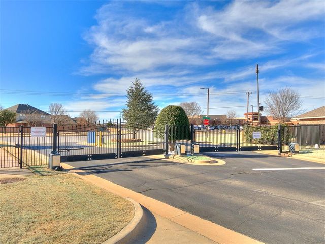 17609 Cobalt Avenue, Edmond, OK 73012