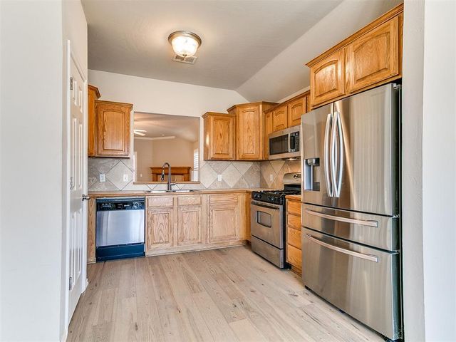 17609 Cobalt Avenue, Edmond, OK 73012