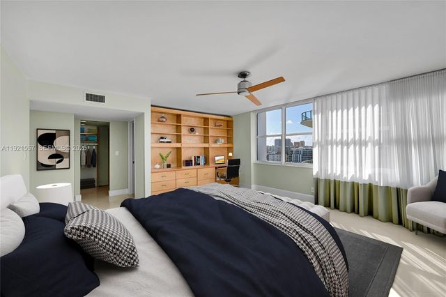 936 Intracoastal Dr 15H, Fort Lauderdale, FL 33304