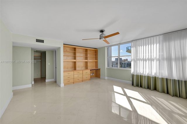 936 Intracoastal Dr 15H, Fort Lauderdale, FL 33304