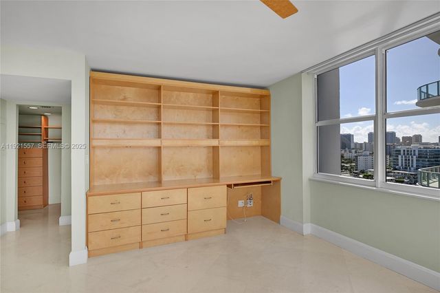 936 Intracoastal Dr 15H, Fort Lauderdale, FL 33304