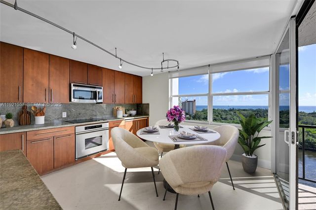 936 Intracoastal Dr 15H, Fort Lauderdale, FL 33304