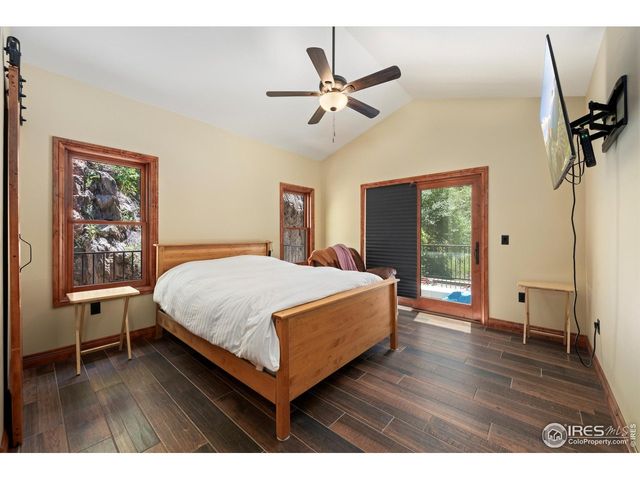 200 Falls Creek Dr, Bellvue, CO 80512