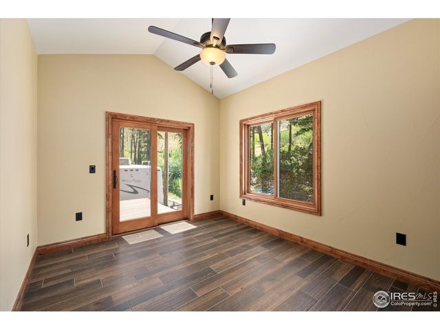 200 Falls Creek Dr, Bellvue, CO 80512