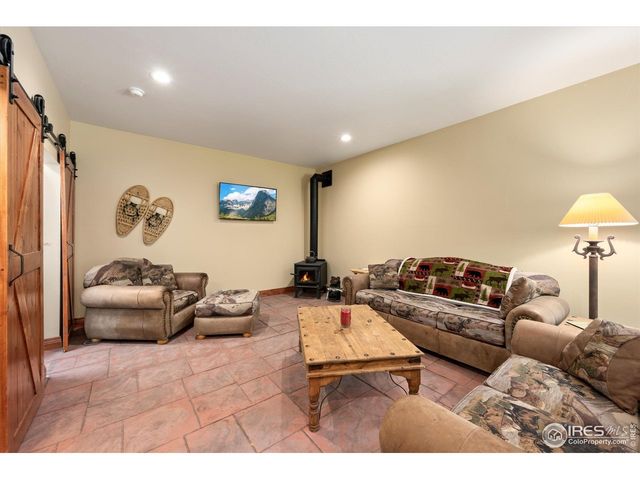 200 Falls Creek Dr, Bellvue, CO 80512