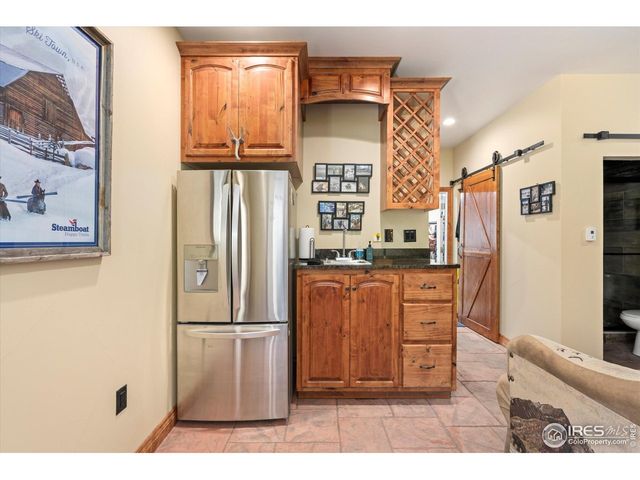 200 Falls Creek Dr, Bellvue, CO 80512