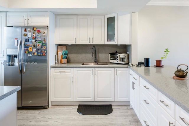 18555 NE 14th Ave 619, Miami, FL 33179