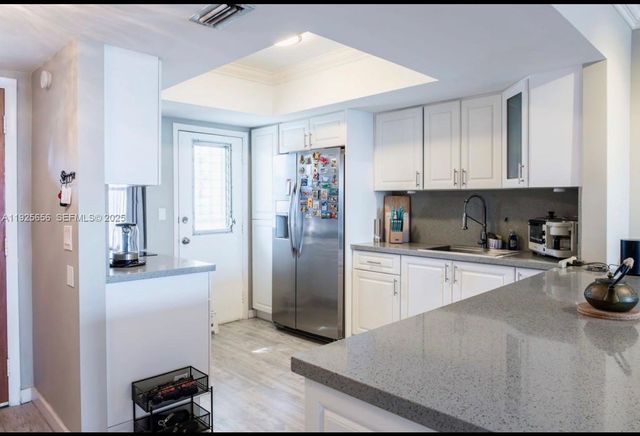 18555 NE 14th Ave 619, Miami, FL 33179